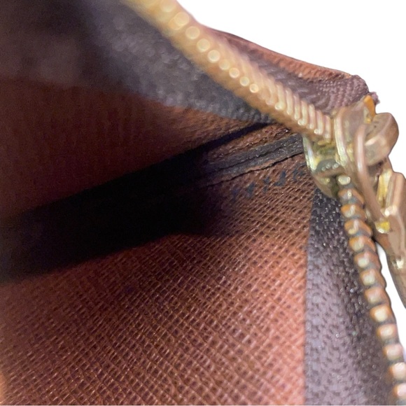 Louis Vuitton Monogram Cles Key Pouch - Picture 6 of 6